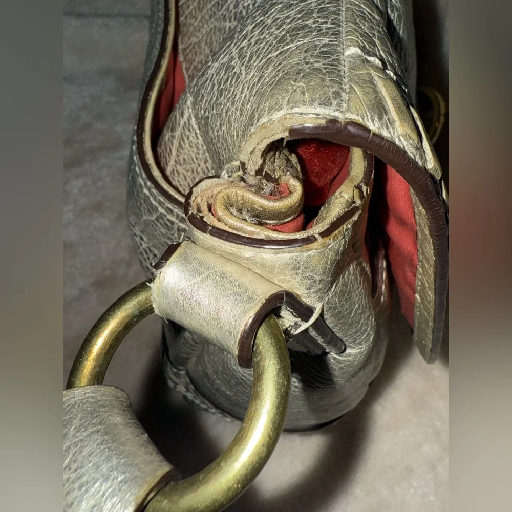 Rare Coach Metallic Whipstitch Leather Convertible Shoulder Bag in Platinum GUC - Picture 6 of 14